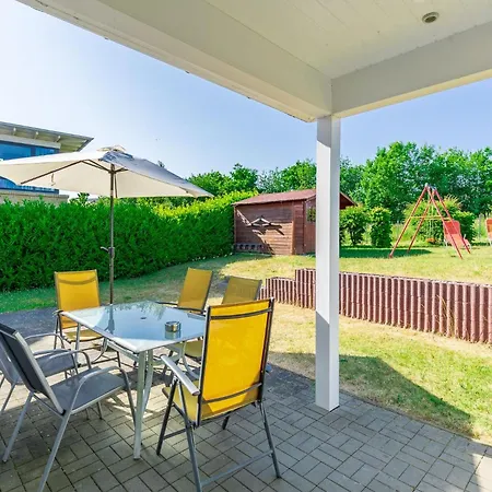 Ostseehaus Julia Holiday home